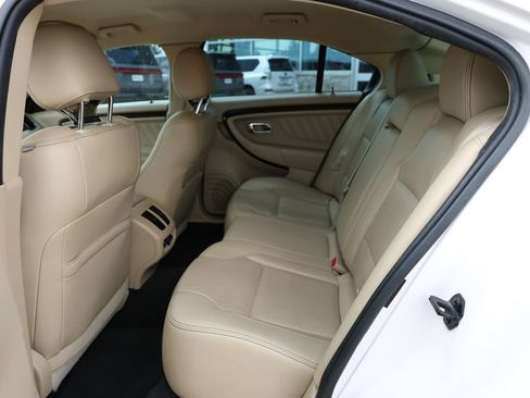 Used 2019 Ford Taurus Limited AWD/4WD image 10