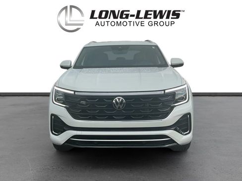 Used 2024 Volkswagen Atlas Cross Sport SEL R-Line AWD/4WD image 11