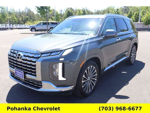 Used 2024 Hyundai Palisade Calligraphy AWD/4WD image 3