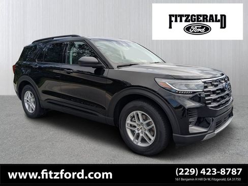 New 2026 Ford Explorer Active RWD image 1