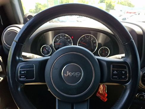 Used 2012 Jeep Wrangler Sport AWD/4WD image 22