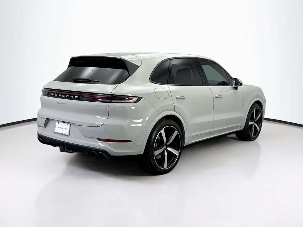 Used 2026 Porsche Cayenne AWD/4WD image 7