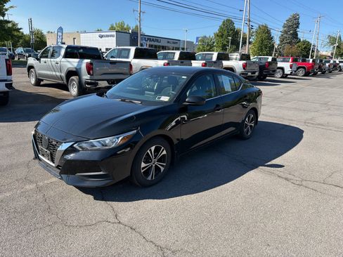 Used 2022 Nissan Sentra SV FWD image 1