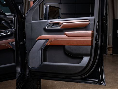 Used 2024 GMC Sierra 2500 Denali Ultimate image 36