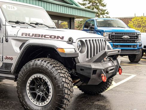 Used 2018 Jeep Wrangler Unlimited Rubicon AWD/4WD image 3
