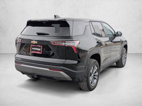 New 2026 Chevrolet Equinox LT w/ Convenience Package II image 2