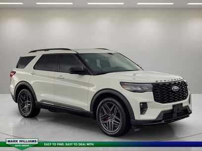 Used 2025 Ford Explorer ST