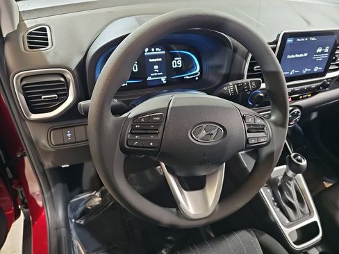 New 2026 Hyundai Venue SE image 15