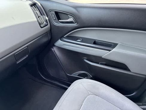 Used 2019 Chevrolet Colorado LT RWD image 31