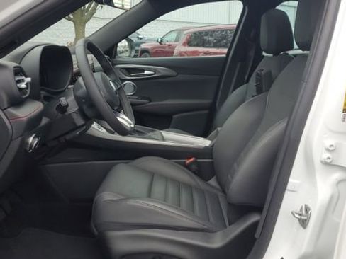 Certified 2024 Dodge Hornet GT w/ GT Blacktop Package image 4