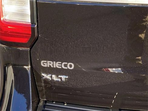 Used 2024 Ford Expedition XLT image 5