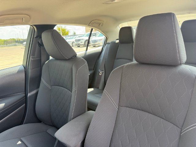 Used 2026 Toyota Corolla LE FWD image 11