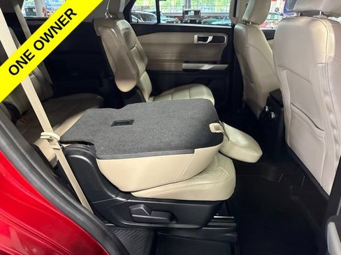 Used 2022 Ford Explorer XLT w/ Equipment Group 202A AWD/4WD image 39
