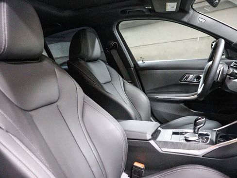 Used 2022 BMW 330e RWD image 17