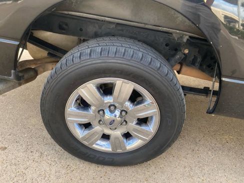 Used 2012 Ford F150 XLT w/ XLT Chrome Pkg image 16