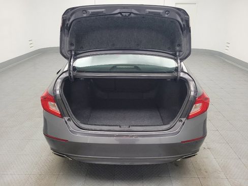 Used 2018 Honda Accord Touring image 29