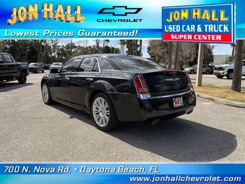 Used 2013 Chrysler 300 C image 5