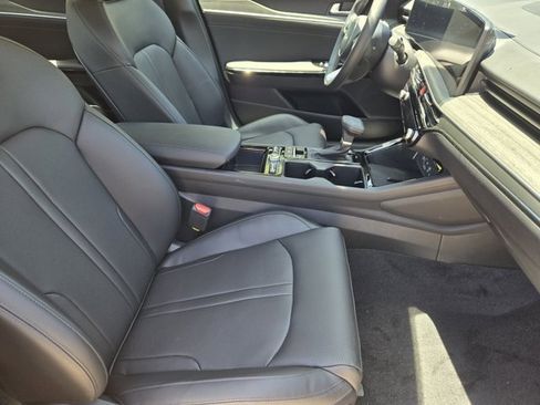 New 2025 Kia K5 EX image 9