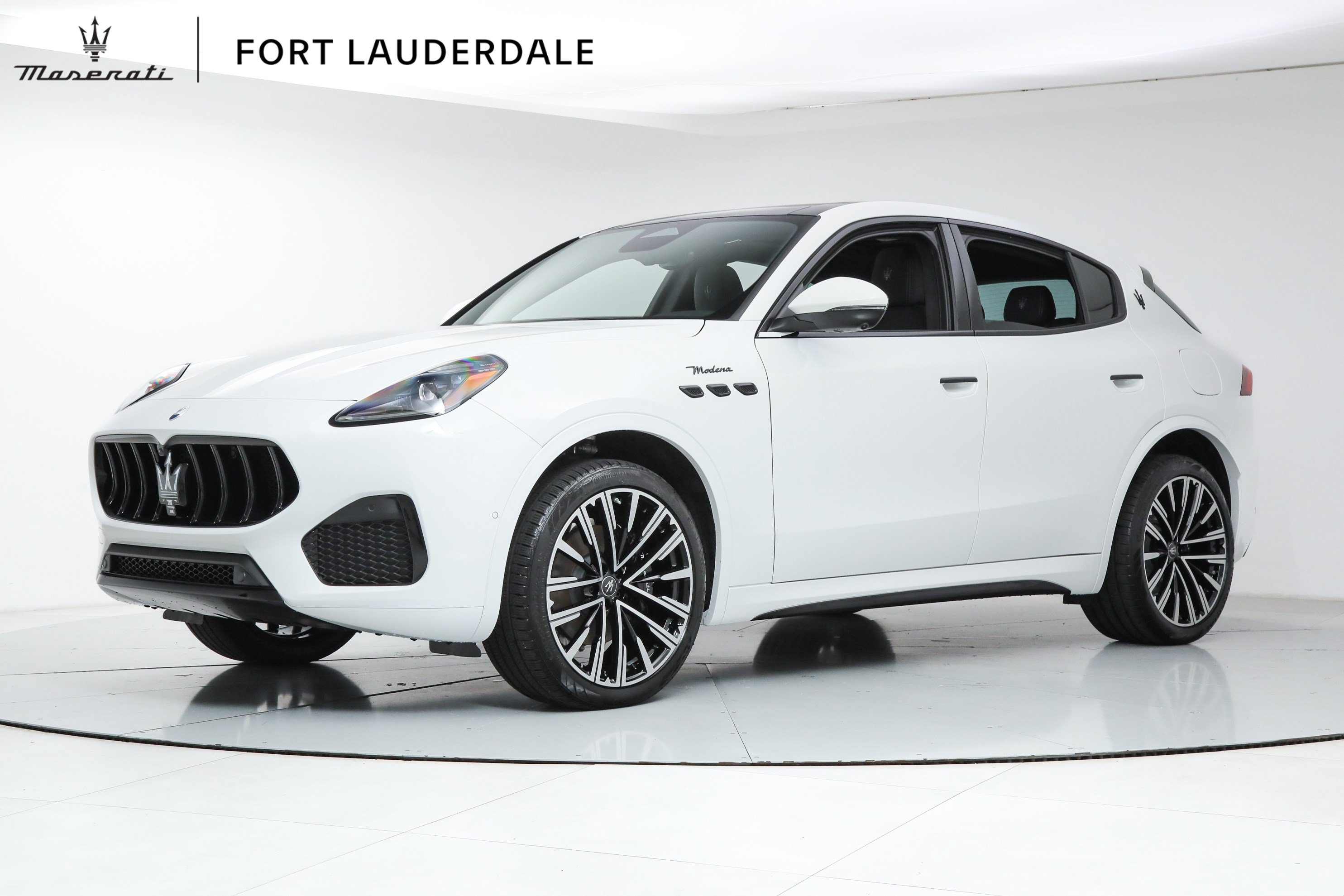 New 2025 Maserati Grecale Modena AWD/4WD image 1