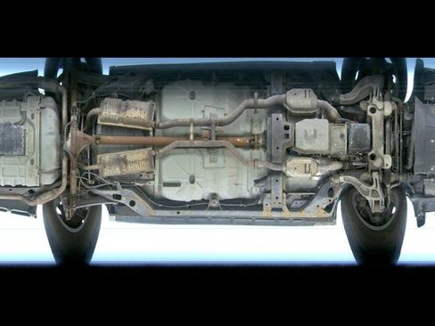 Used 2003 Lincoln Town Car Cartier RWD image 5