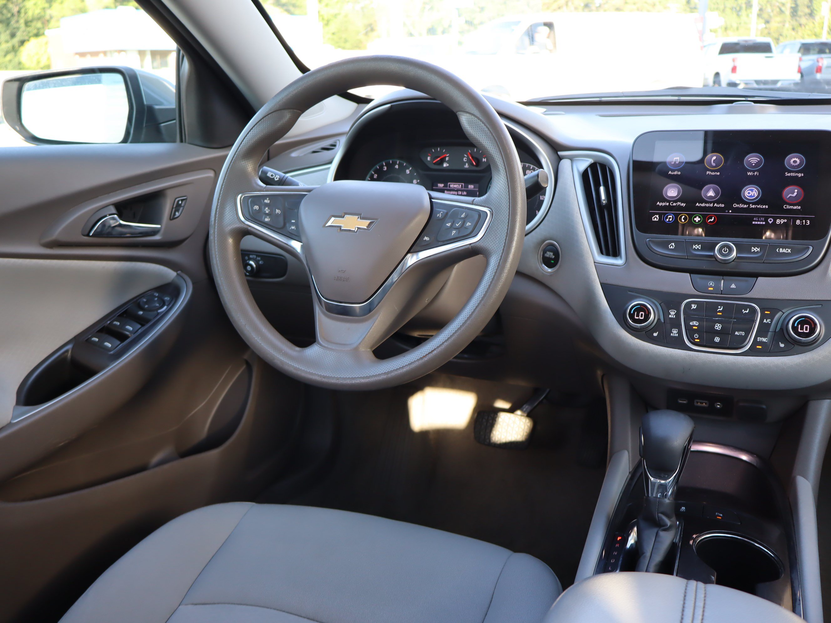 Used 2024 Chevrolet Malibu LT FWD image 12