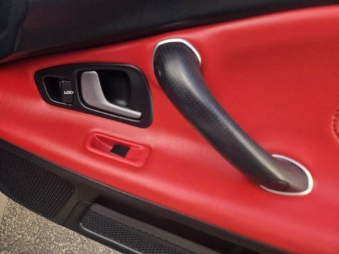 Used 2004 Honda S2000 image 58