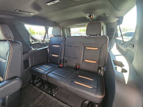 Used 2023 GMC Yukon XL AT4 w/ AT4 Premium Package AWD/4WD image 29