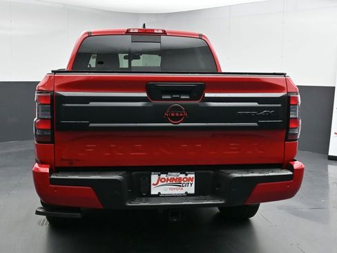 Used 2025 Nissan Frontier PRO-4X w/ Pro Convenience Package image 7