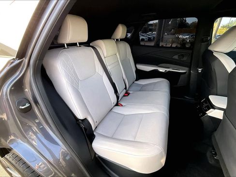 Used 2024 Lexus RX 350 Premium image 19
