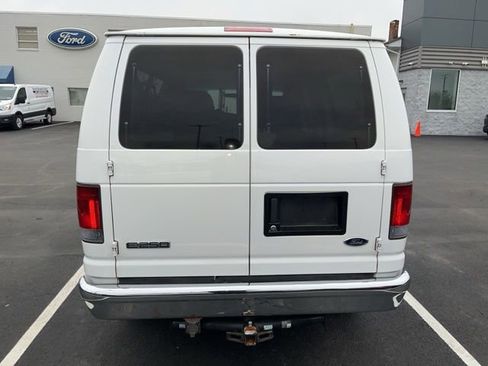 Used 2006 Ford E-250 and Econoline 250 image 5