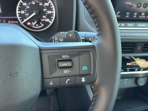 Used 2026 Nissan Rogue Dark Armor FWD image 24