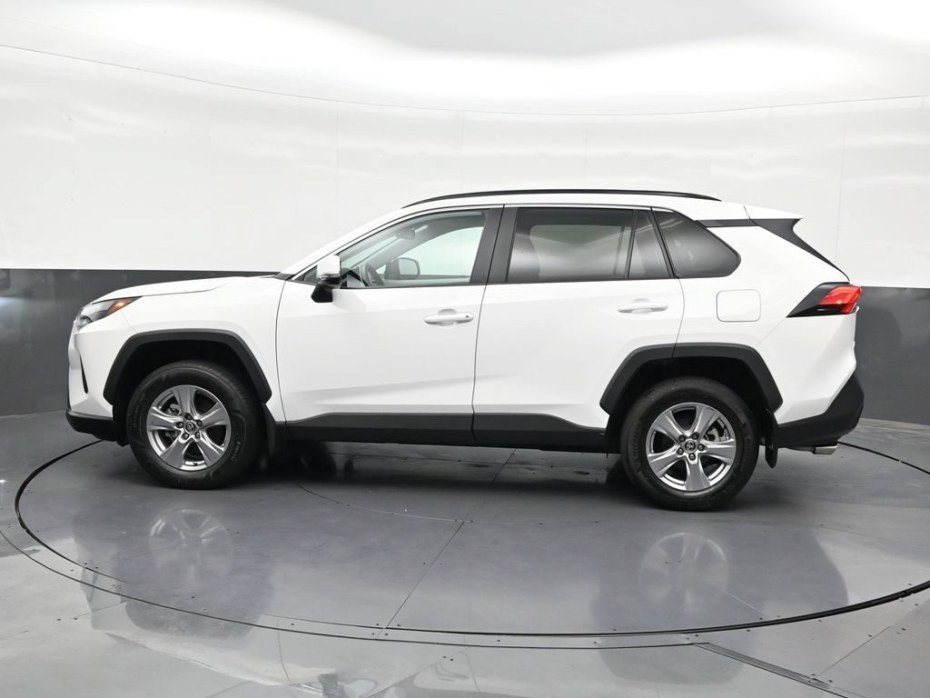 Used 2025 Toyota RAV4 XLE w/ Convenience Package FWD image 2