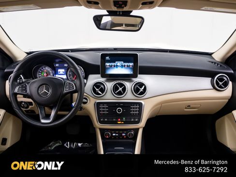 Used 2017 Mercedes-Benz GLA 250 4MATIC image 10