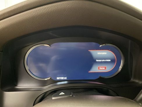 Used 2017 Cadillac Escalade Premium Luxury AWD/4WD image 11