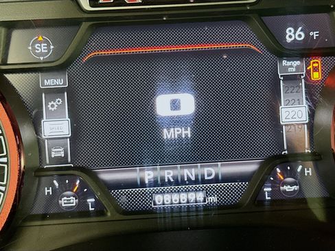 Used 2019 RAM 1500 Rebel AWD/4WD image 18