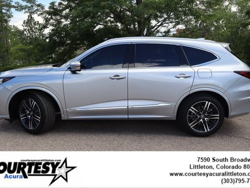 Certified 2026 Acura MDX w/ Advance Package AWD/4WD image 3