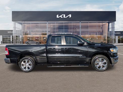 Used 2021 RAM 1500 Big Horn AWD/4WD image 3