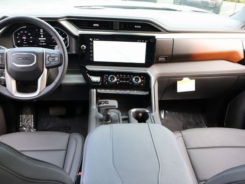 New 2026 GMC Sierra 1500 Denali w/ Denali Reserve Package image 15