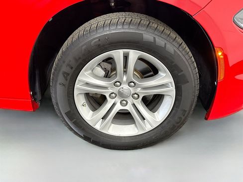 Used 2022 Dodge Charger SXT image 32