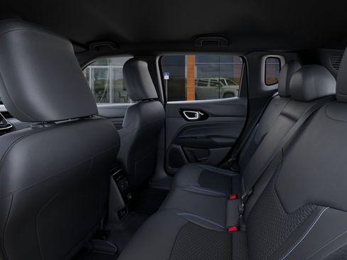New 2026 Jeep Compass Latitude AWD/4WD image 24