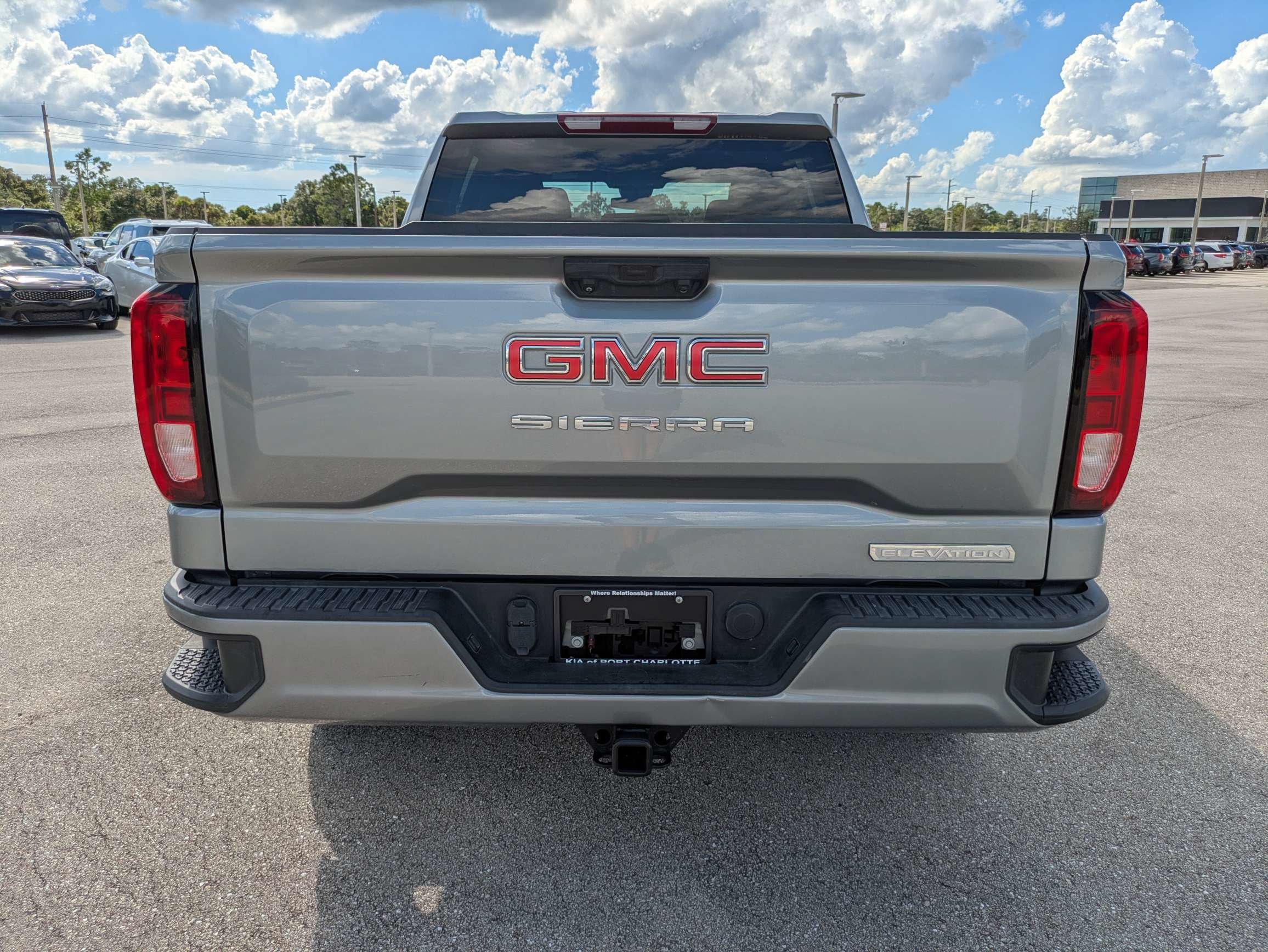 Used 2023 GMC Sierra 1500 Elevation AWD/4WD image 5