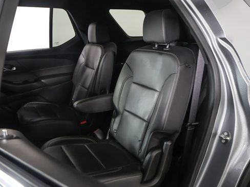 Used 2023 Chevrolet Traverse LT w/ LT Premium Package AWD/4WD image 35