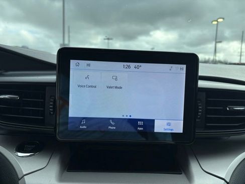 Used 2023 Ford Explorer XLT image 17