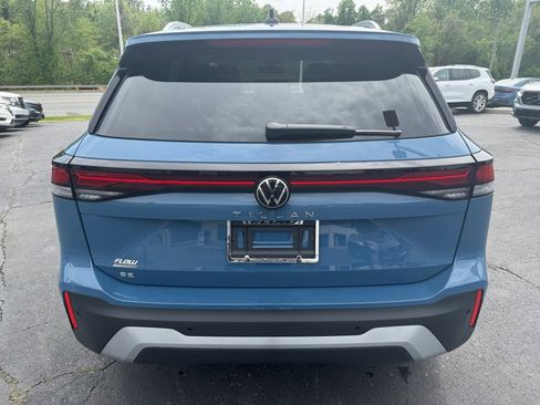 New 2026 Volkswagen Tiguan SE FWD image 14
