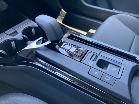 New 2026 Toyota Prius LE FWD image 25