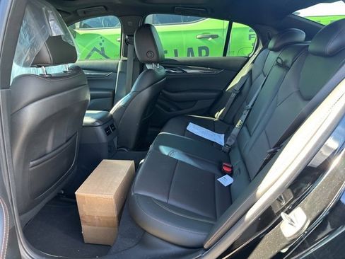 Used 2021 Cadillac CT5 V w/ Premium Package image 7