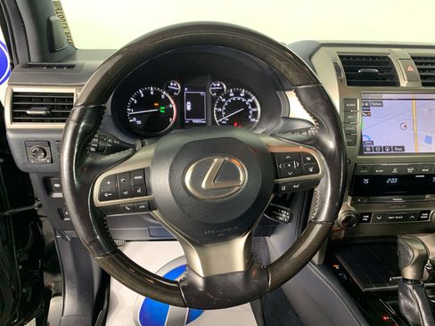 Used 2020 Lexus GX 460 Premium w/ Premium Package AWD/4WD image 22