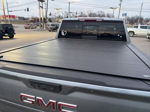 Used 2023 GMC Sierra 1500 SLT w/ SLT Premium Plus Package image 36