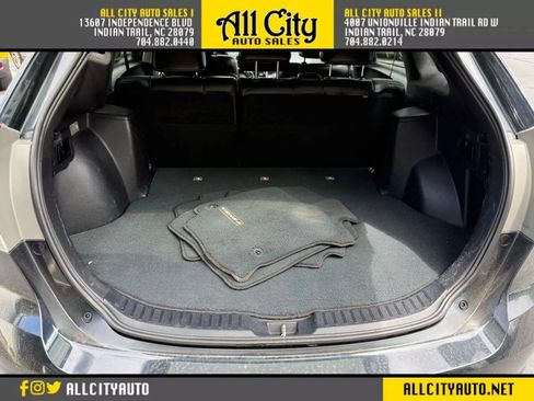 Used 2013 Toyota Venza XLE image 34