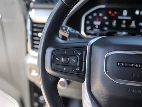 Used 2022 GMC Sierra 1500 Denali AWD/4WD image 17